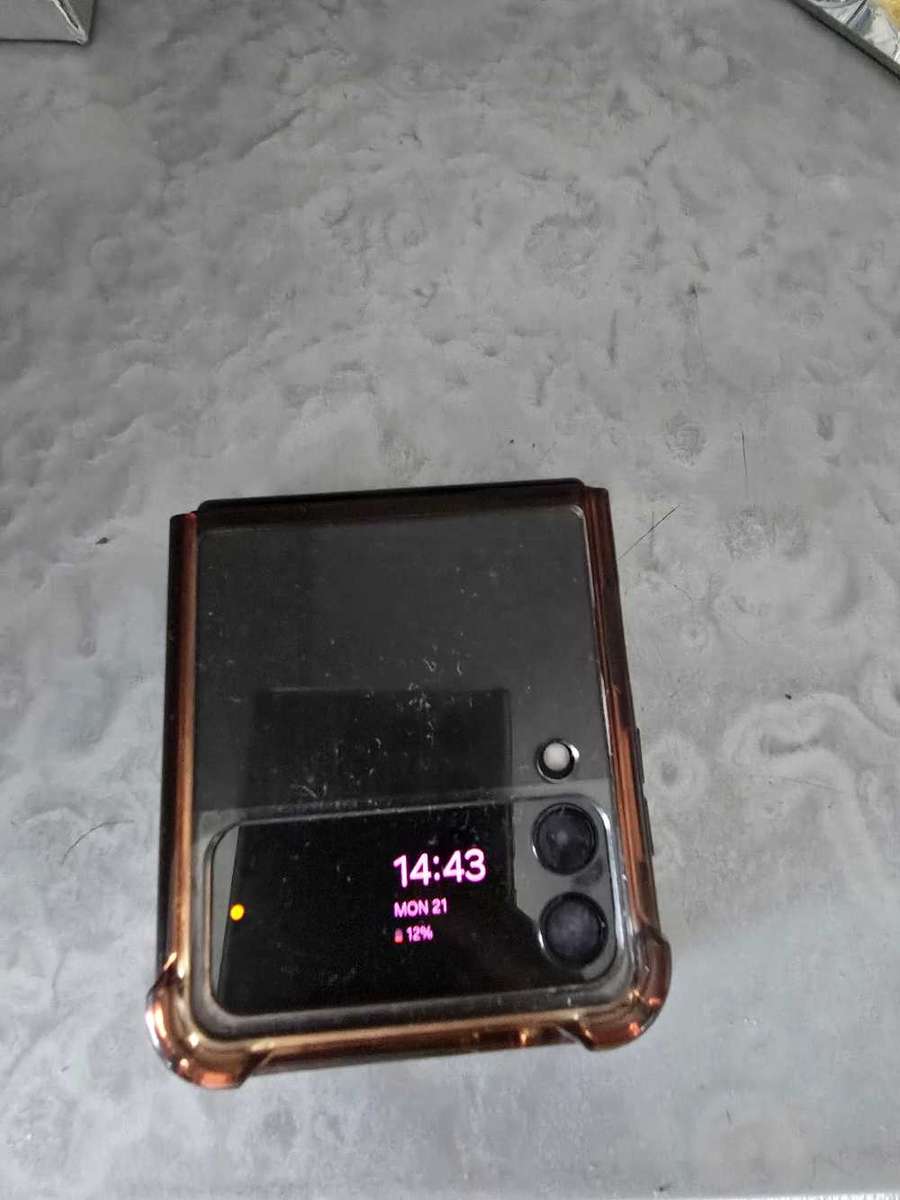 Samsung Galaxy Z Flip 3