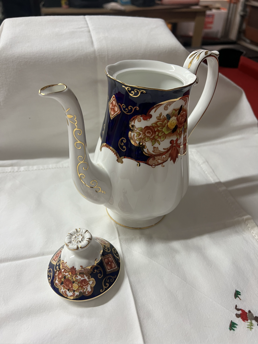 Royal Albert Heirloom Coffee Pot
