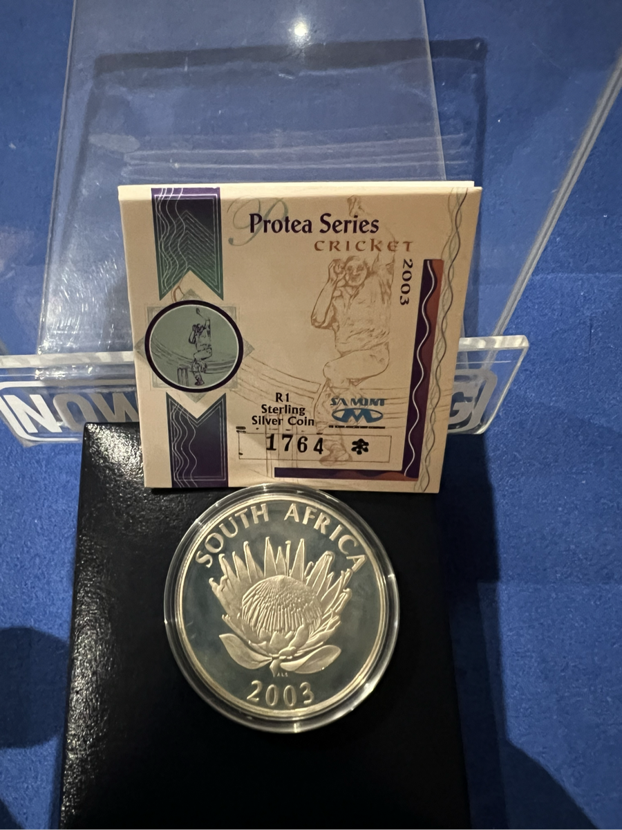 2003 R1 Proof 15gram Sterling Silver Protea Series Cricket coin
