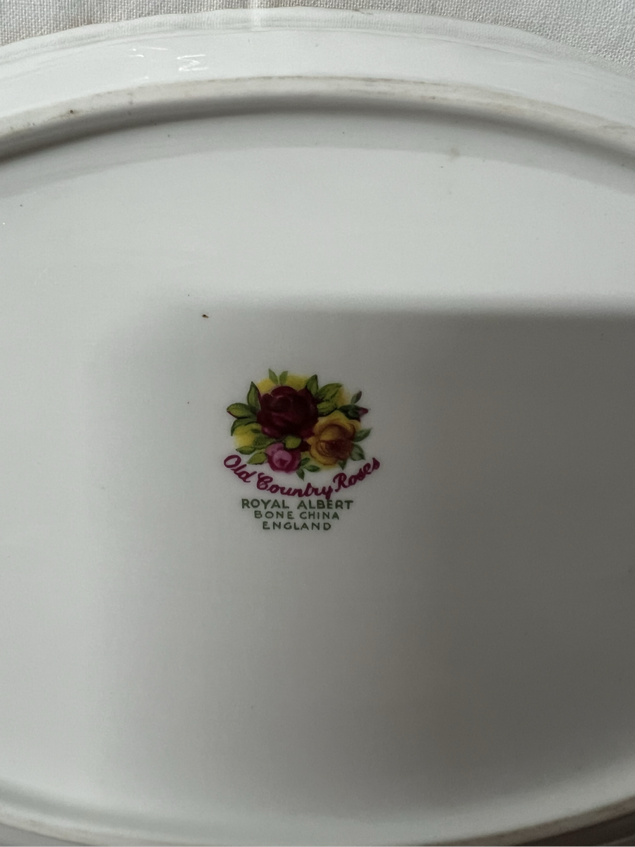 Royal Albert Old Country Roses Regal Trays and Bon Bon Dish