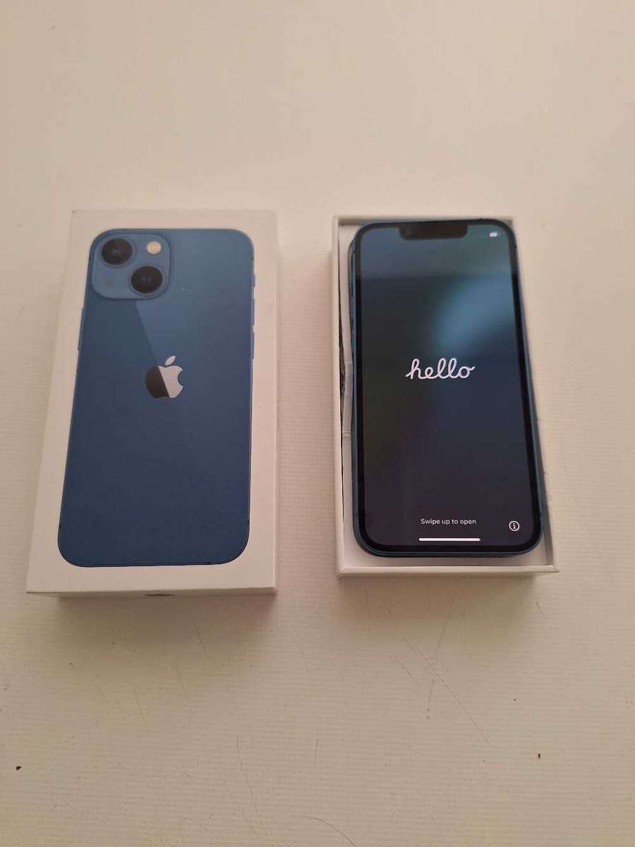Iphone 13 mini 256 gig in great condition with box