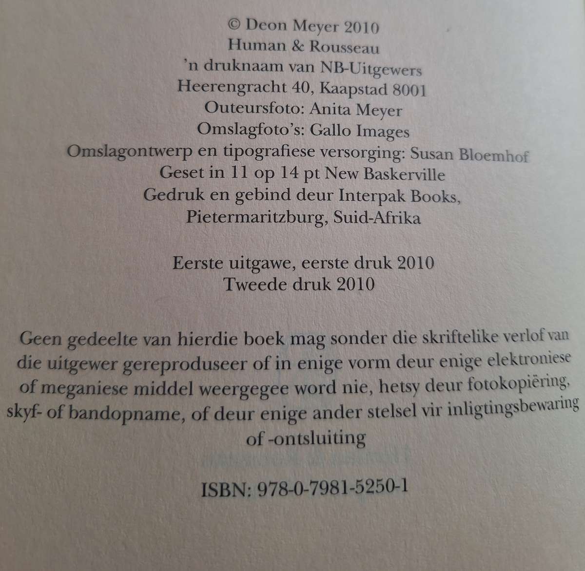 DEON MEYER - SPOOR - 2de DRUK 2010 - SAGTEBAND - 544 BLADSYE.