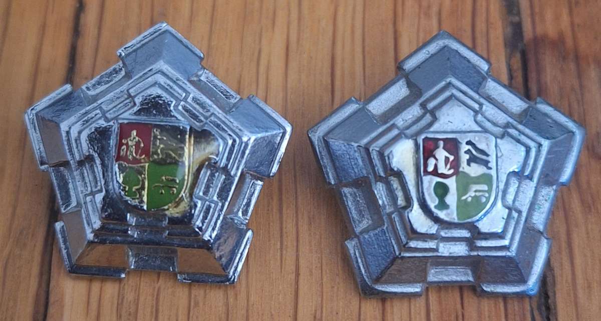 SADF - FULL SIZE MAJOR RANK PIPS PAIR. (ARMY)