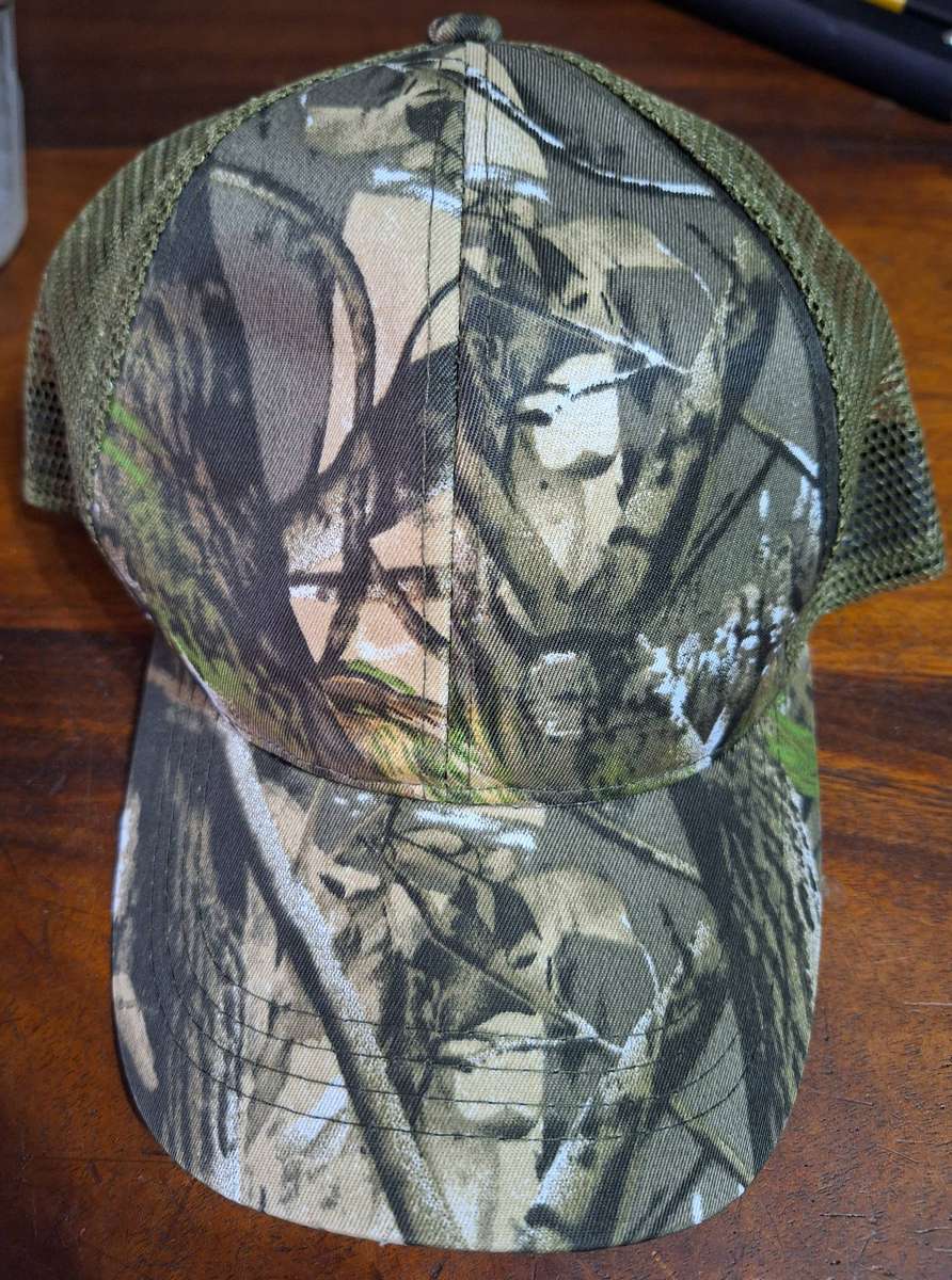 HUNTING CAMO BASEBALL CAP - NEW
