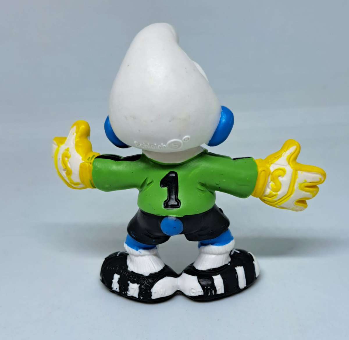 2003 Original Peyo Schleich  - Goal Keeper Smurf