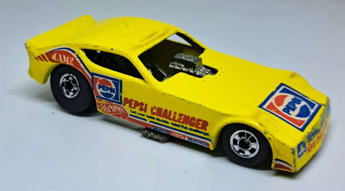 Hot Wheels / Hotwheels - 1977 Pepsi Challenger - Mattel Die Cast 1:64