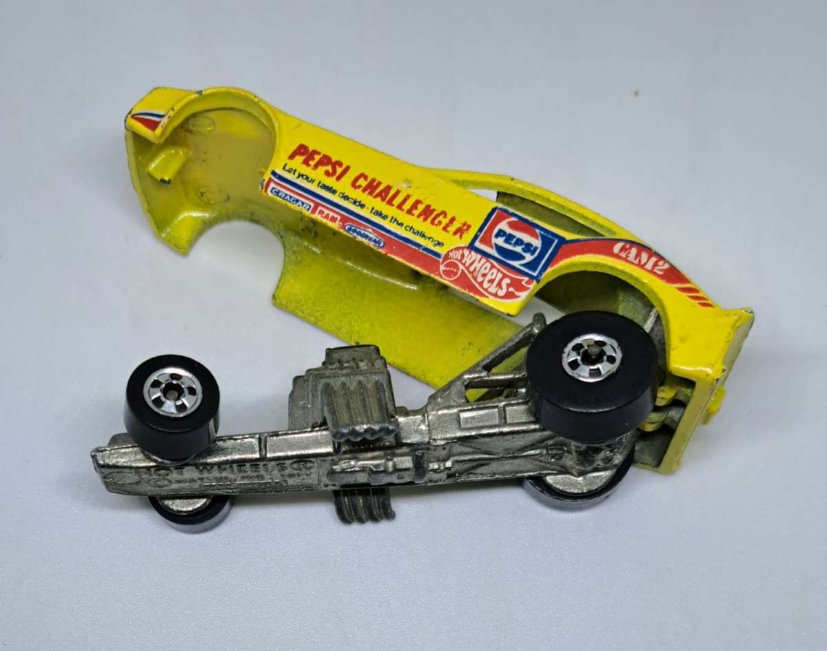 Hot Wheels / Hotwheels - 1977 Pepsi Challenger - Mattel Die Cast 1:64