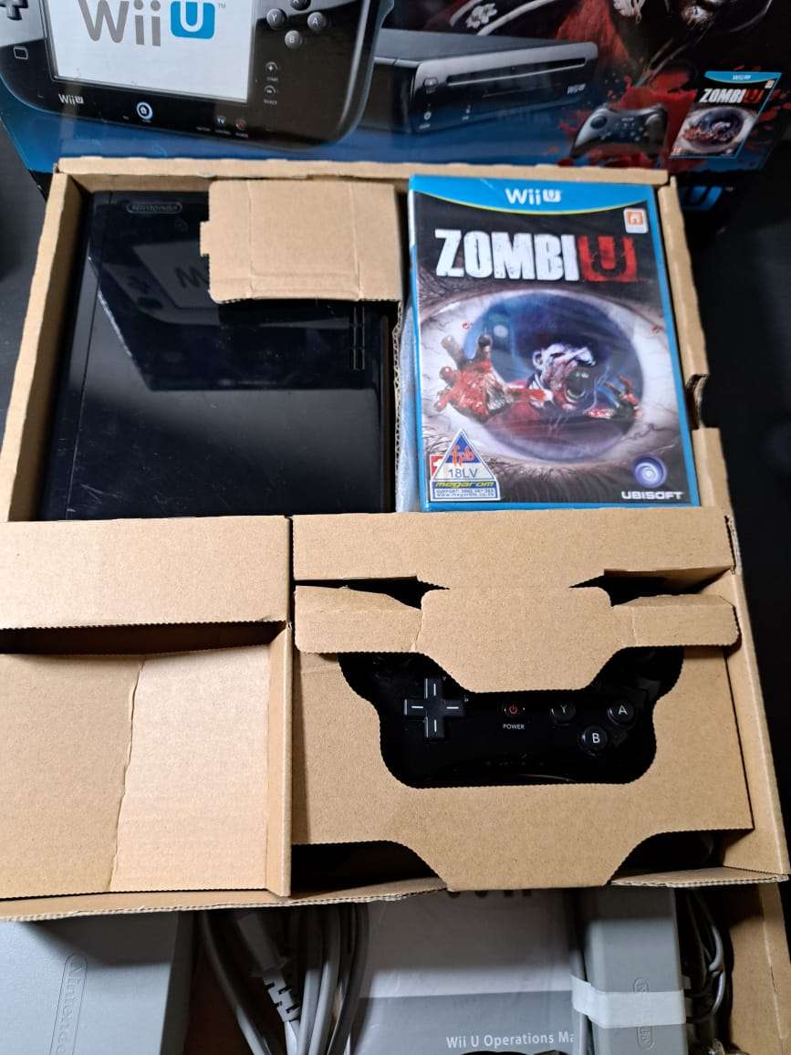 Nintendo Wii U - Zombi U Premium Game Pack, Limited Edition, Complete! Plays Wii & WiiU