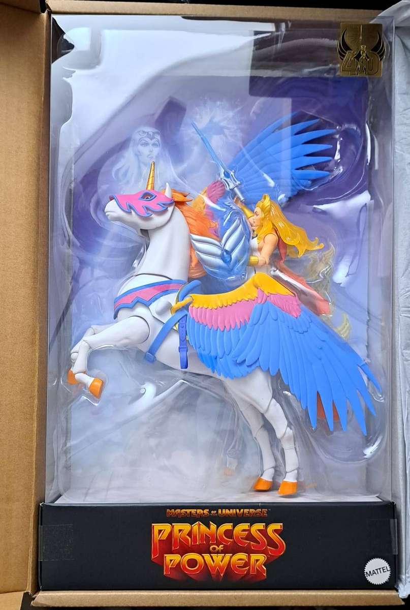Mattel Creations Exclusive 40th - MOTU - Masters Of The Universe - She-Ra and Swift Wind