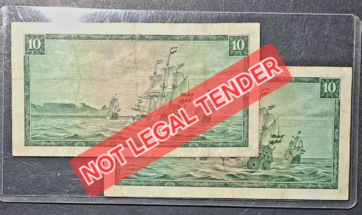 2 x 1966 South Africa Type 5 Second Issue G Rissik 10 Rand Notes XF