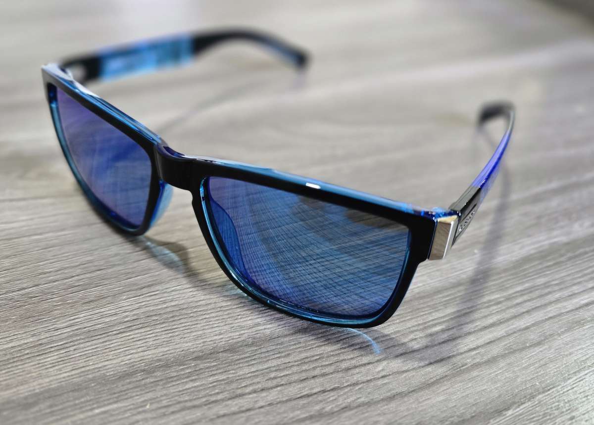 Dubery High Quality Polarized Sunglasses Classic Blue