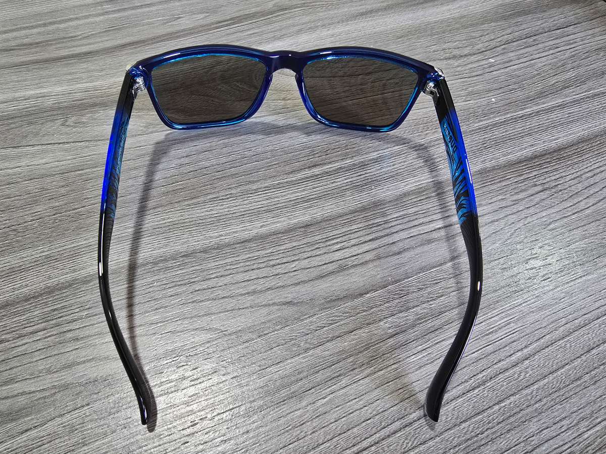 Dubery High Quality Polarized Sunglasses Classic Blue