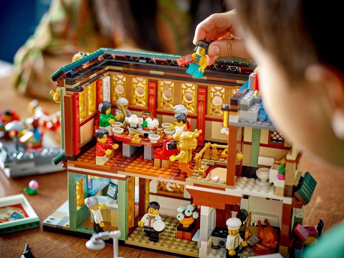 LEGO® - Family Reunion Celebration (80113)