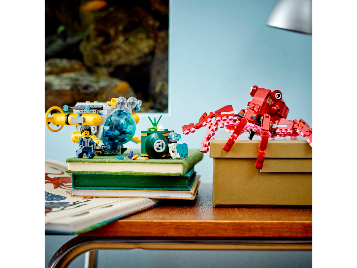 LEGO® Creator 3 in 1 - Sunken Treasure Mission (31130)