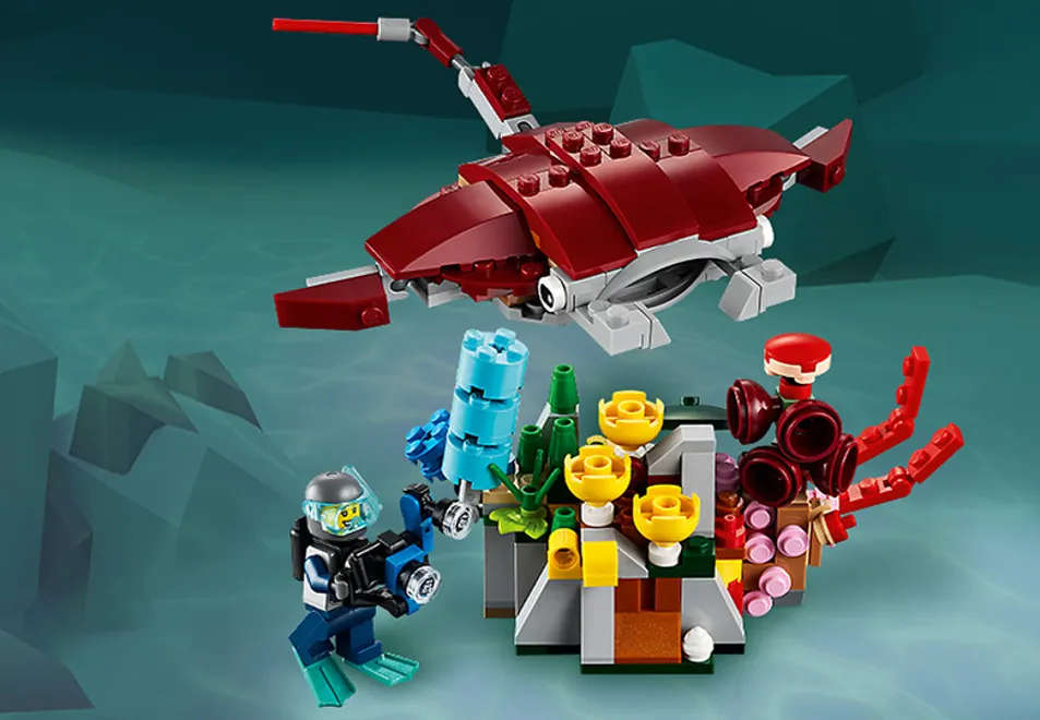 LEGO® Creator 3 in 1 - Sunken Treasure Mission (31130)