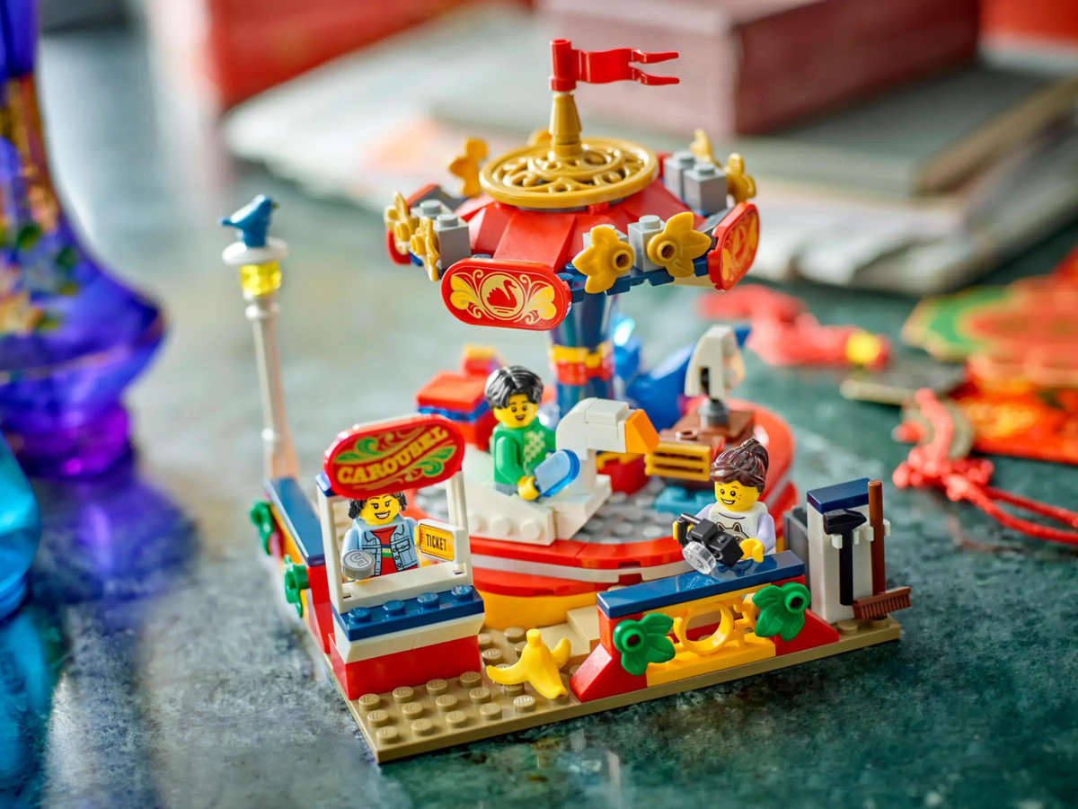LEGO® Iconic - Merry-Go-Round Ride (40714)