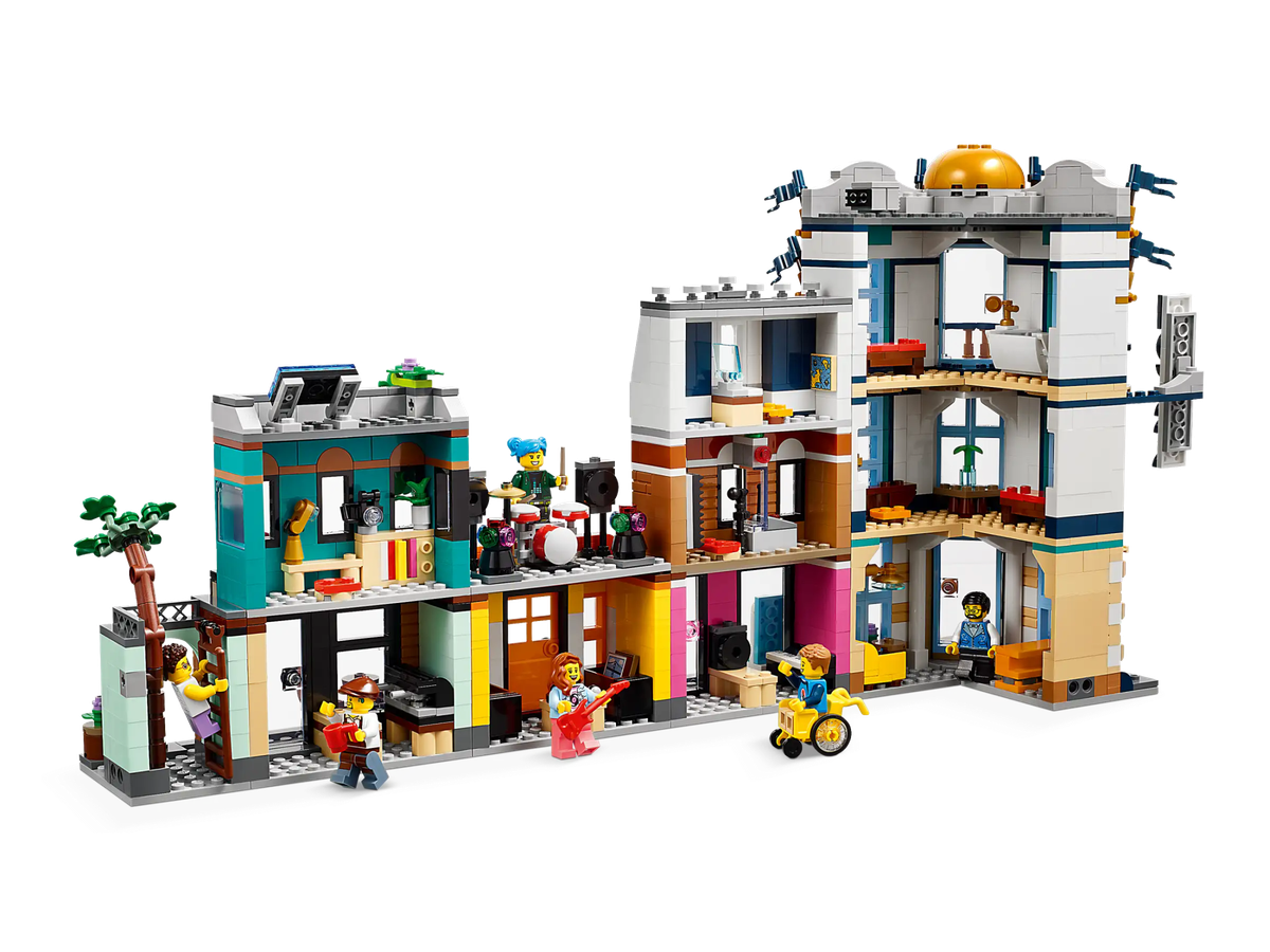 LEGO® Creator 3-in-1 Main Street (31141)