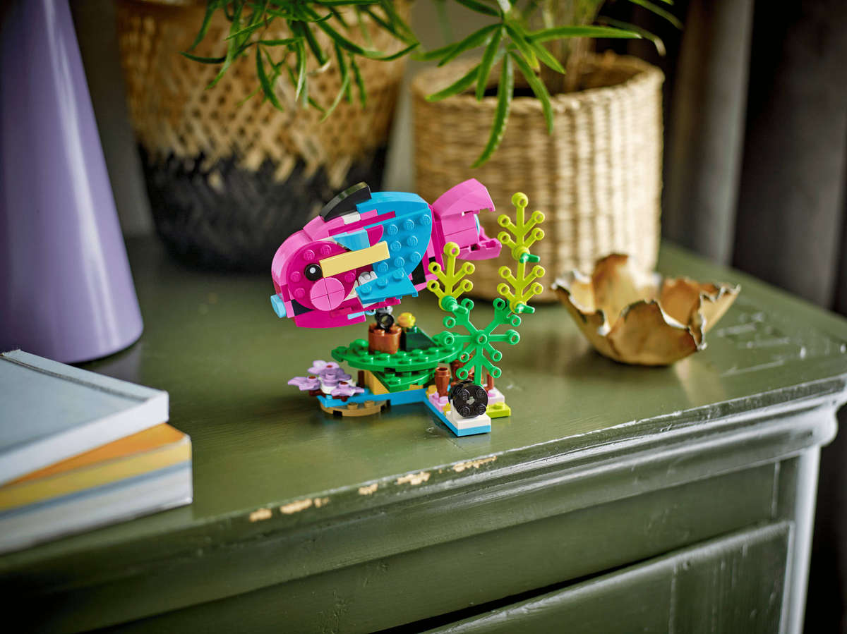 LEGO® Creator 3in1 - Exotic Pink Parrot (31144)