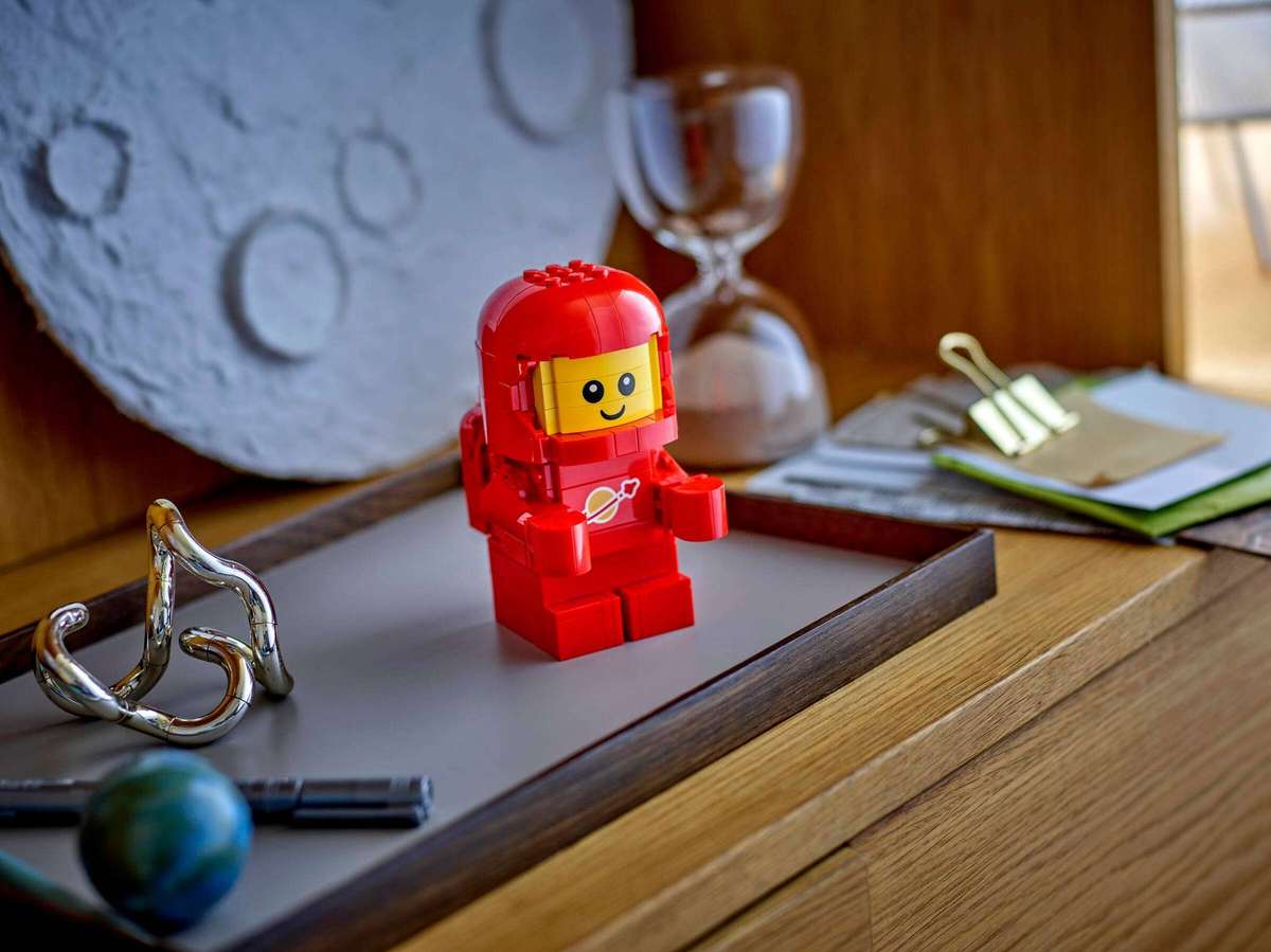 LEGO® Up-Scaled Baby Astronaut (40767)