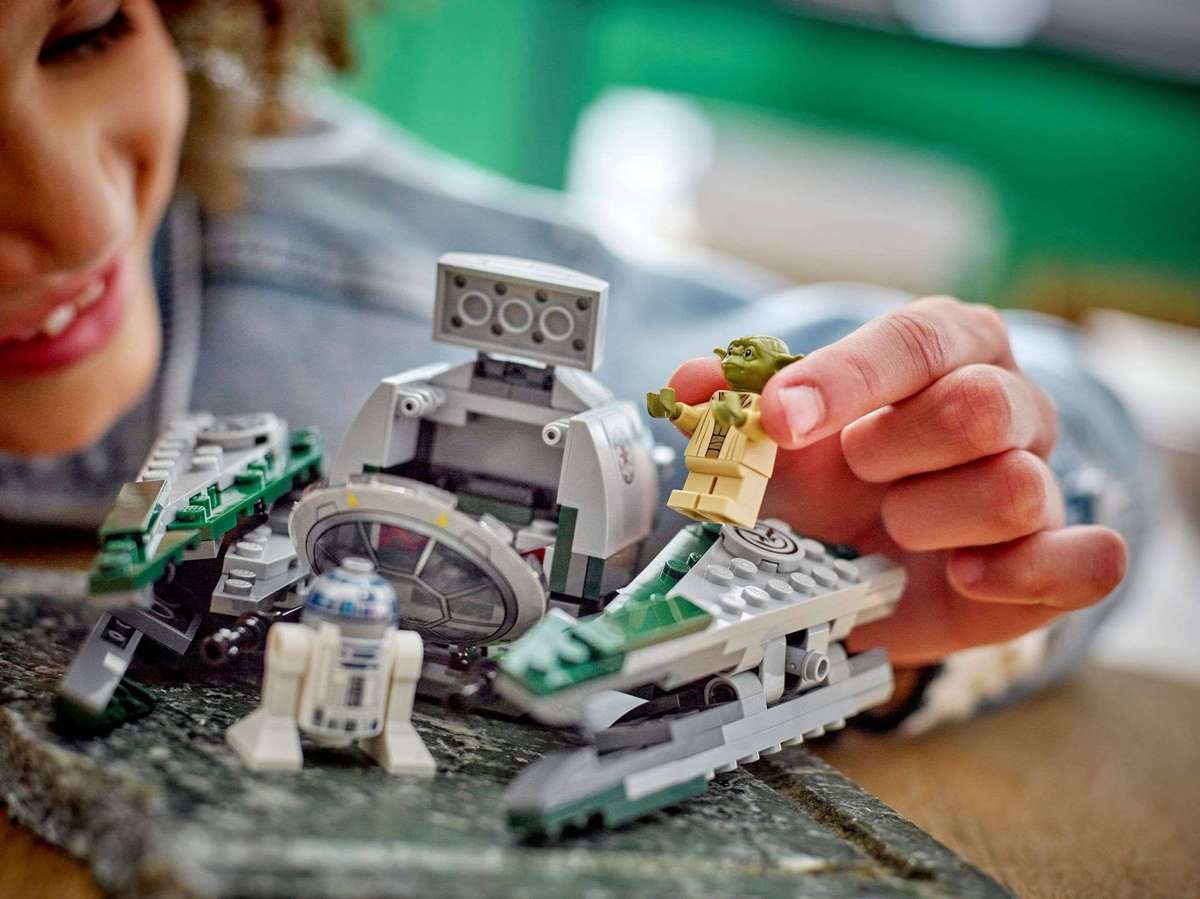 LEGO® Star Wars - Yoda's Jedi Starfighter (75360)