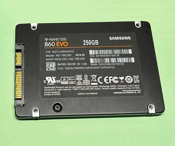 SAMSUNG 860 EVO 250GB SATA 600 2.5 SSD