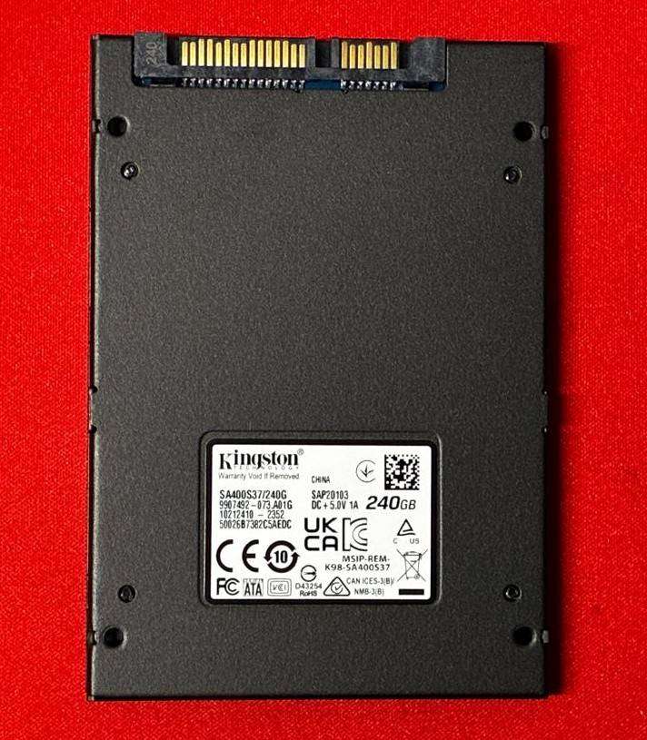 KINGSTON 240GB 2.5 SSD *ONLY 27 DAYS ON TIME*