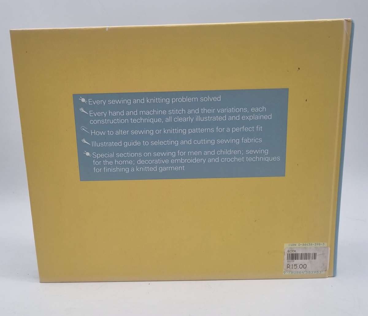 Sewing & Knitting: A Readers Digest Step-by-Step Guide