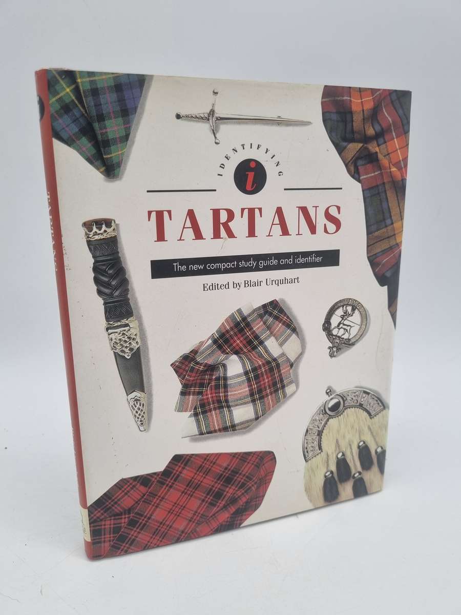Tartans: The New Compact Study Guide and Identifier - Blair Urquhart