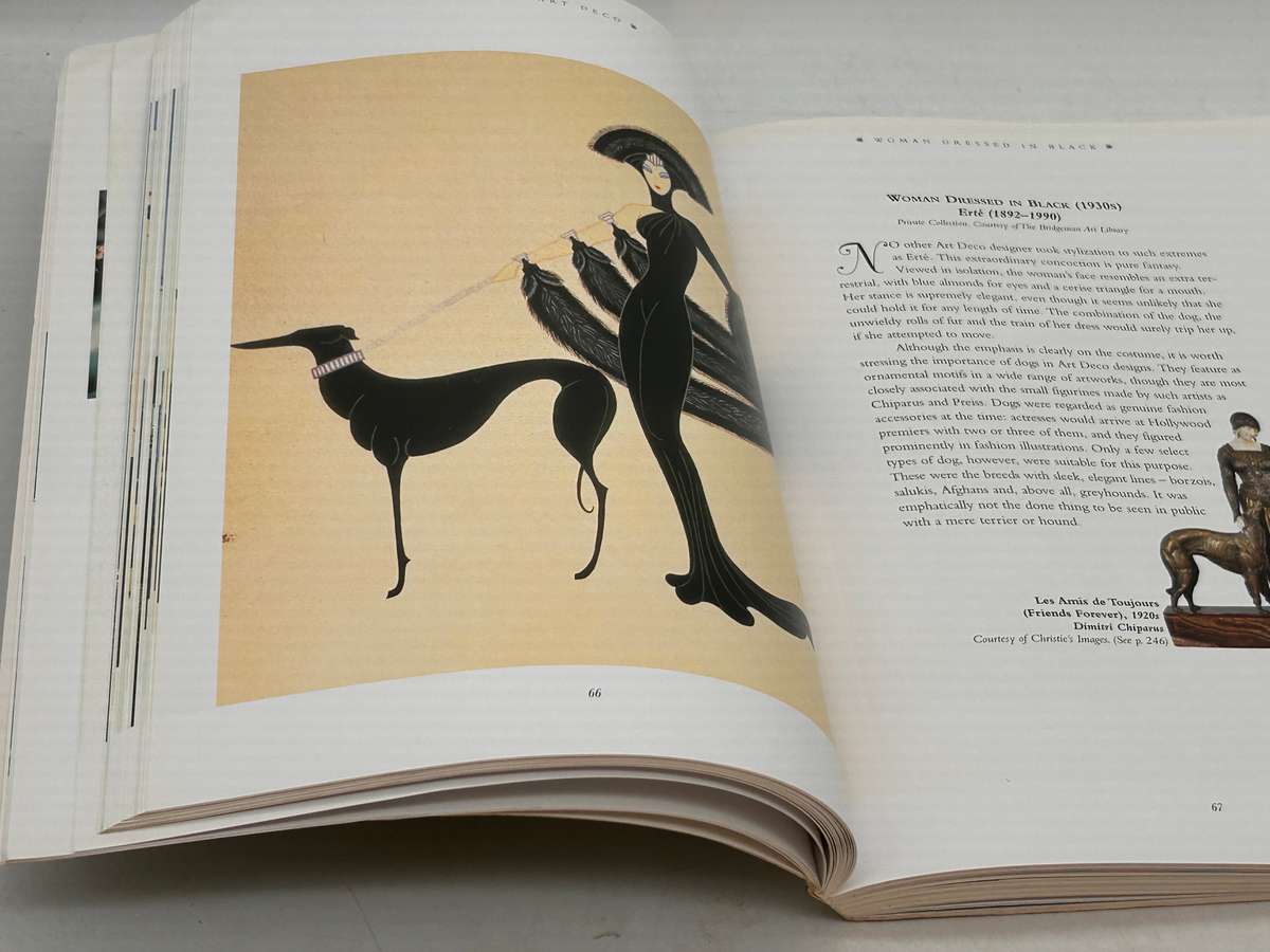 Essential Art Deco by Iain Zaczek