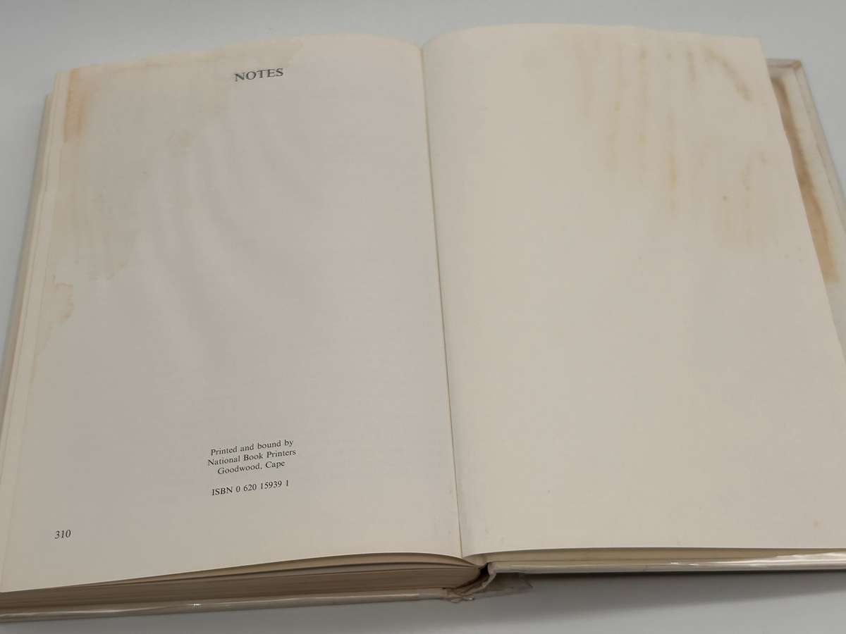 Wingfield - A Pictorial History by Gerry de Vries | Signed by author & 6 contributors | Water damage
