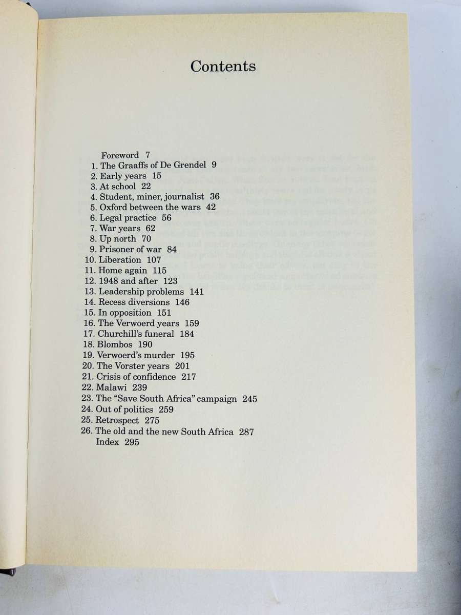 DIV Looks Back ~ The Memoirs of Sir De Villiers Graaff