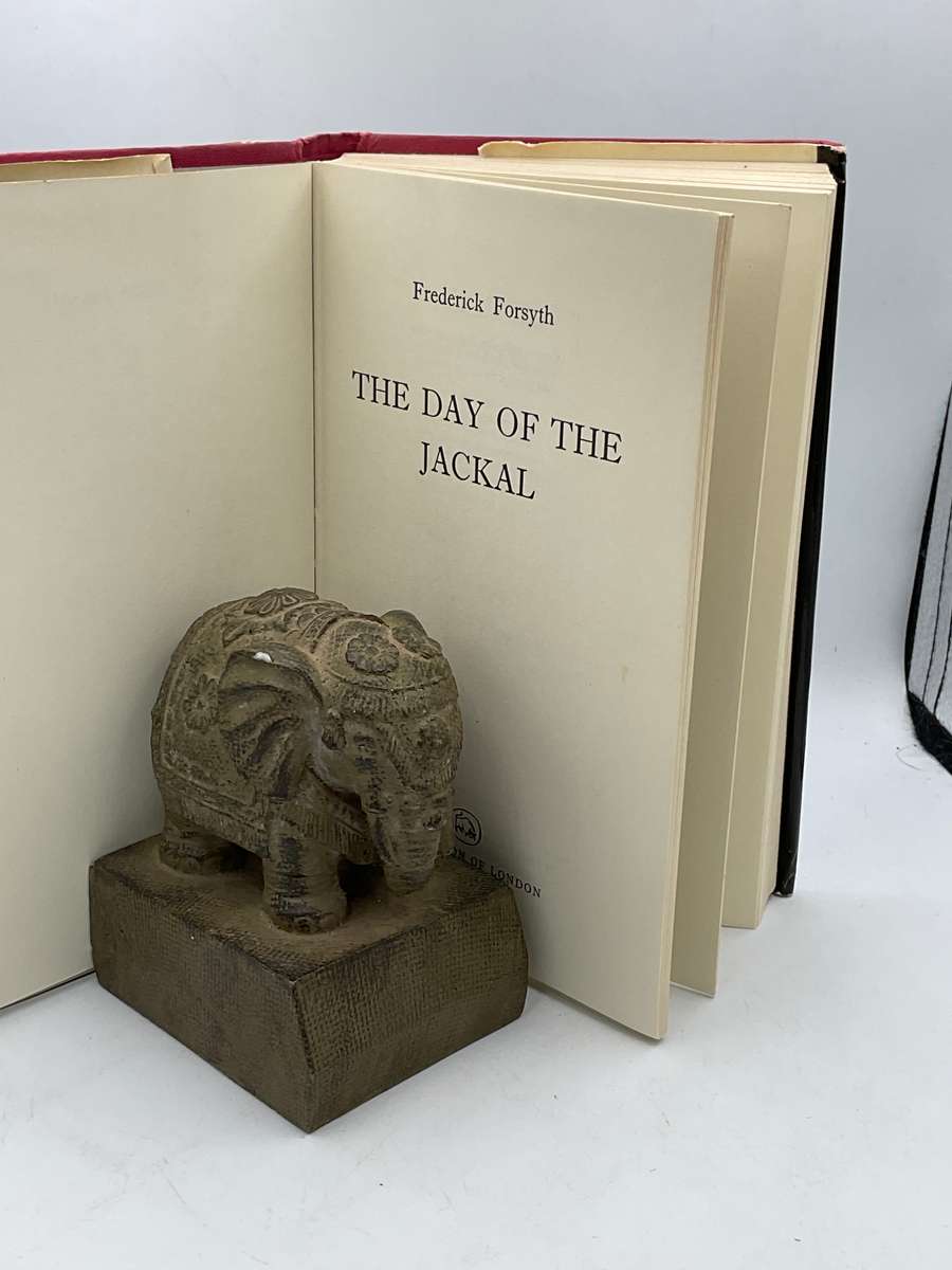 Frederick Forsyth ~ The Day of the Jackal | Hard cover in good condition