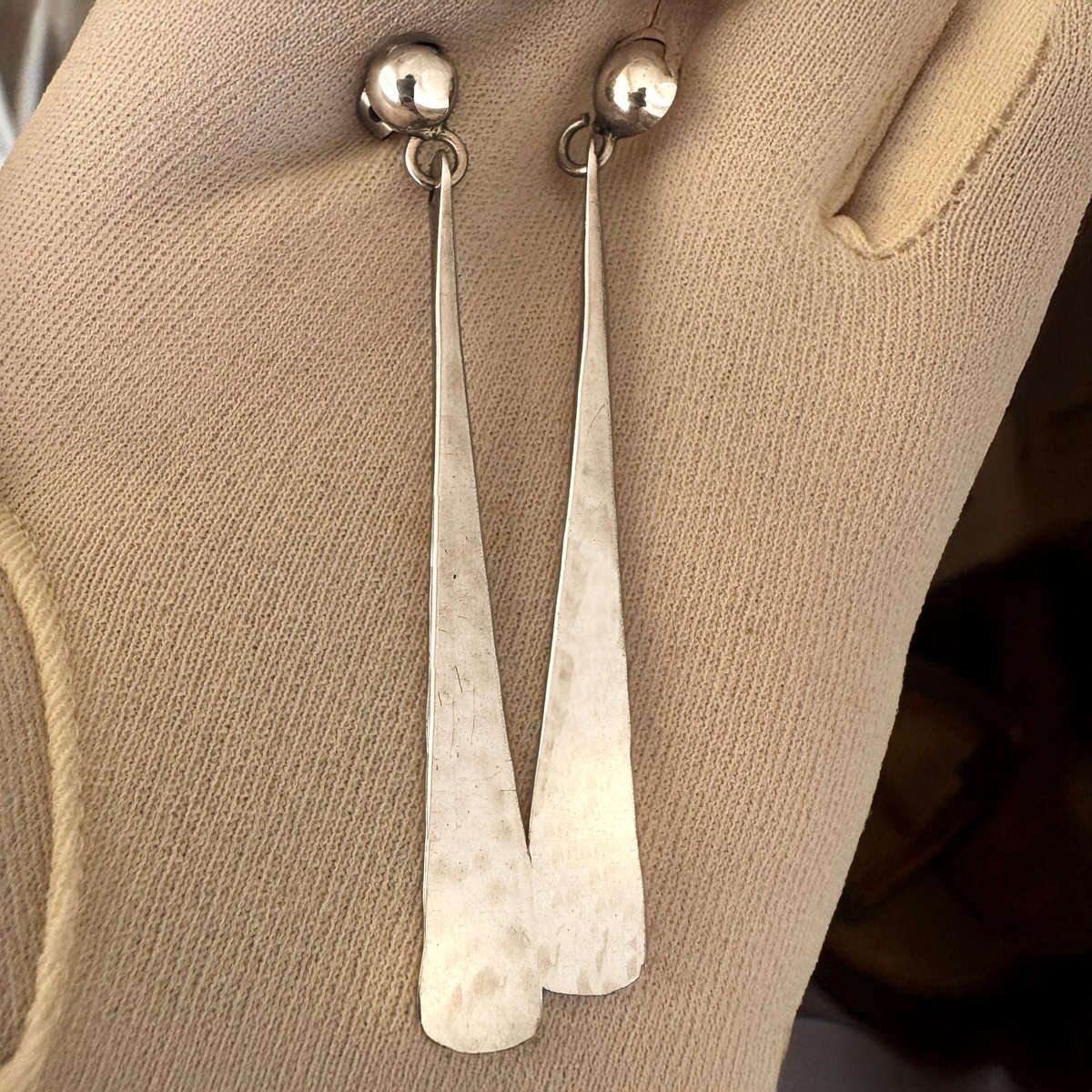 LONG POLISHED STERLING SILVER DROP N DANGLE EARRINGS 6 CM LONG, WHITE MEXICAN STERLING SILVER