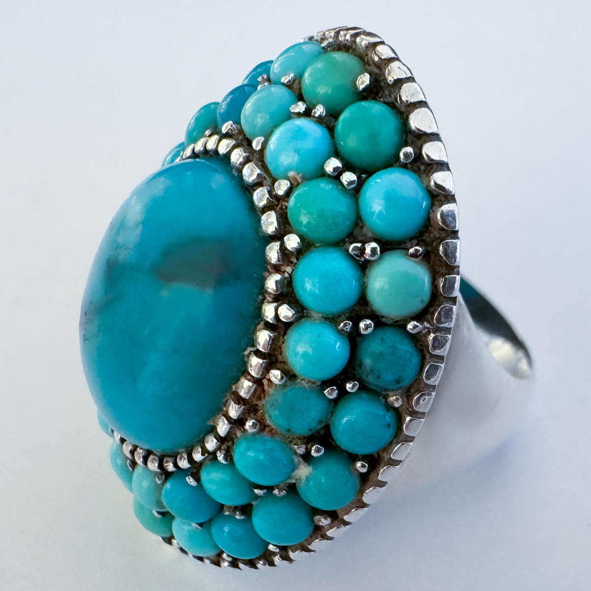 LARGE NAVAJO TURQUOISE SOLID STERLING SILVER RING - SOUTH AMERICAN