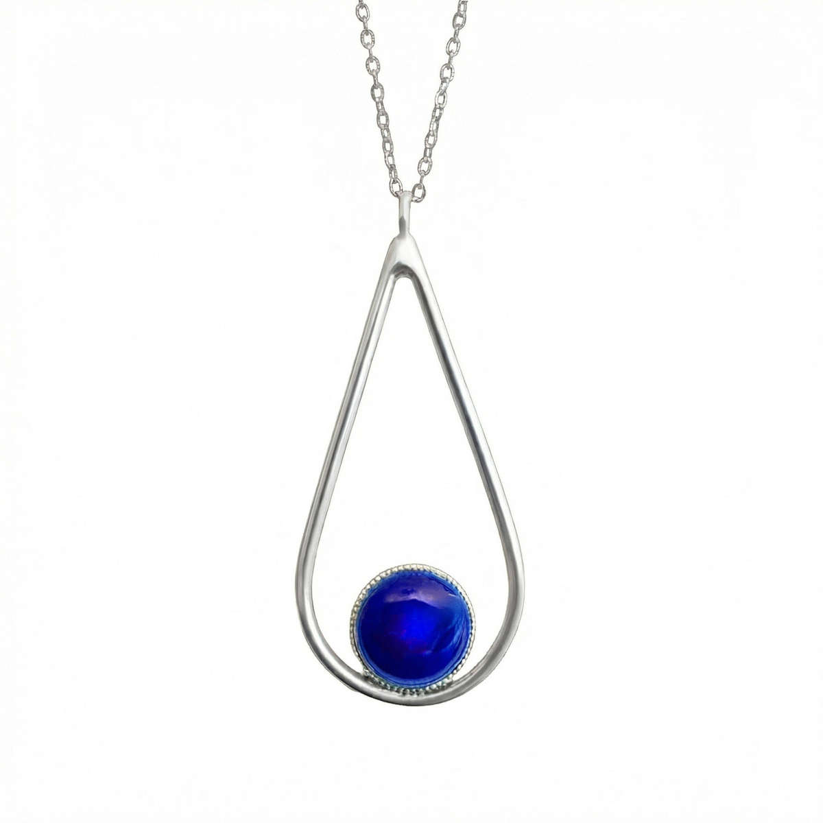 STERLING SILVER LAPIS LAZULI OPENWORK DESIGN PENDANT ON 44cm STERLING SILVER CHAIN