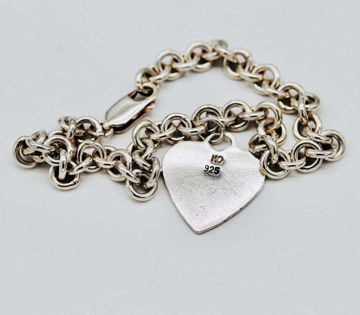 CLASSIC VINTAGE SOLID STERLING SILVER CABLE CHAIN BRACELET WITH HEART TAG. 925