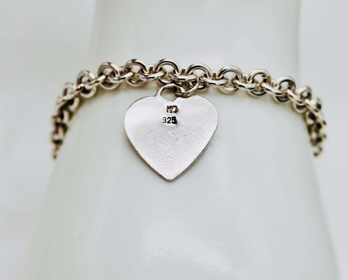 CLASSIC VINTAGE SOLID STERLING SILVER CABLE CHAIN BRACELET WITH HEART TAG. 925