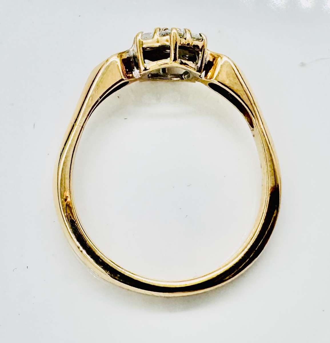 ENGLISH COLLECTABLE MILLENNIUM HALLMARK 9CT YELLOW GOLD DIAMOND RING