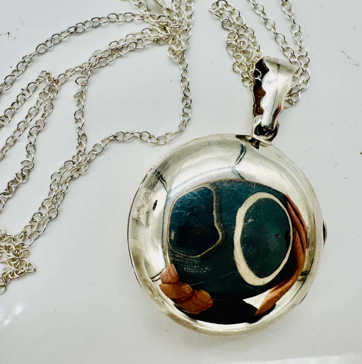 SOLID STERLING SILVER DOUBLE PICTURE LARGE LOCKET NECKLACE. POLISHED HIGH SHINE SURFACE