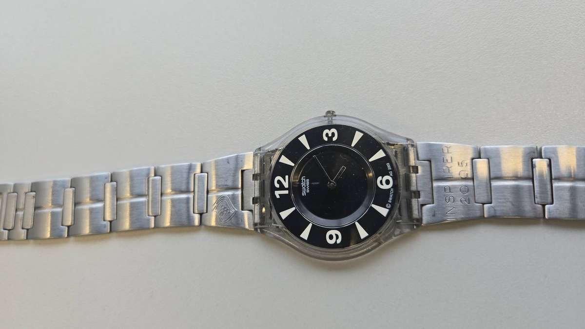 Swatch Skin Ultra thin quartz watch (Unisex)