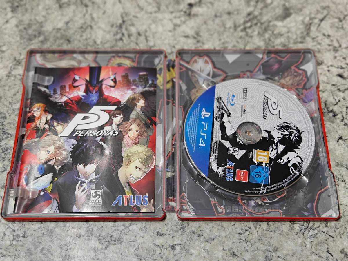 Persona 5 Steelbook Edition PS4 Like New!