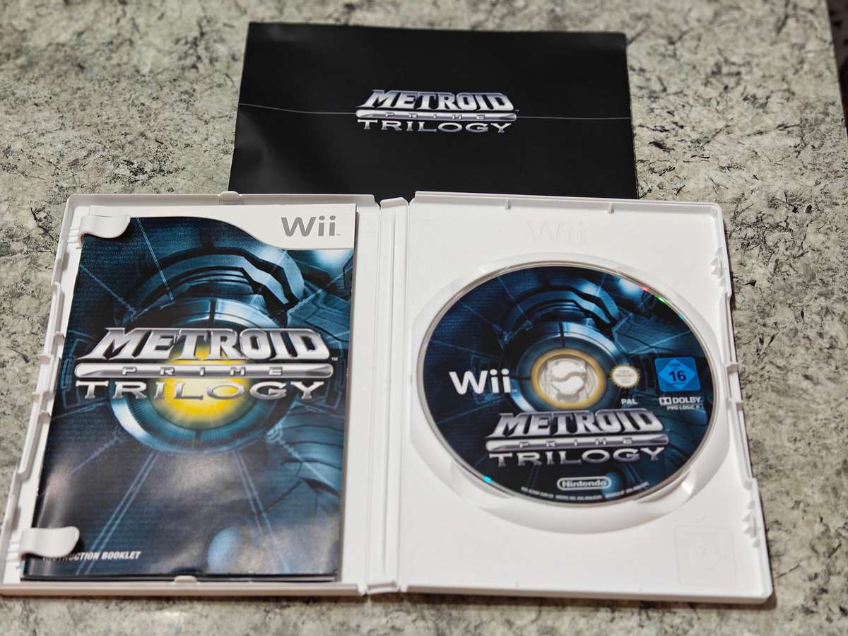 Metroid Prime Trilogy Nintendo Wii Great Condition!