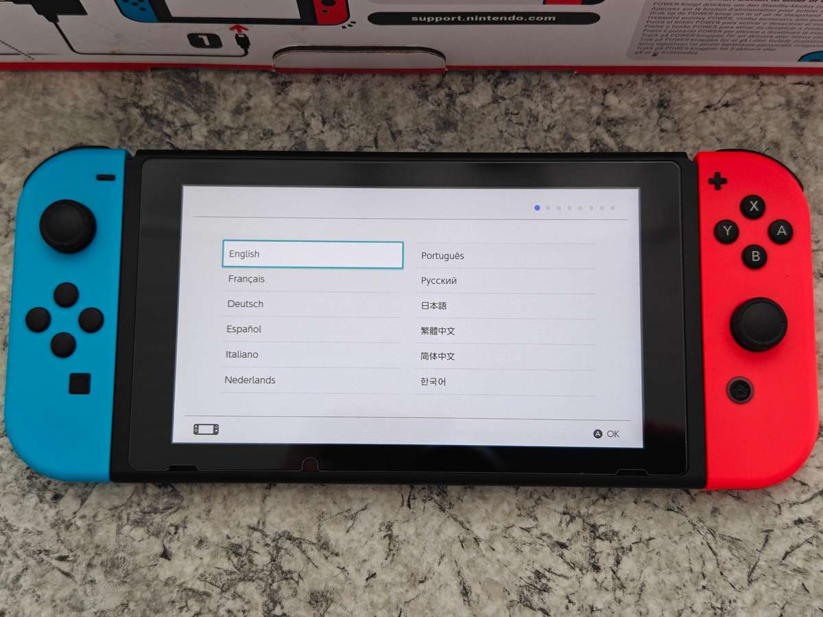 Nintendo Switch V2 Neon Blue/Neon Red Console Boxed Great Condition!