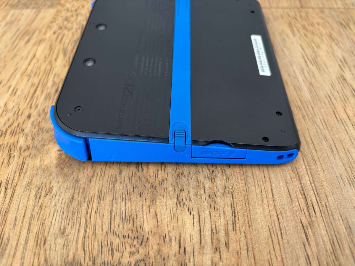 Nintendo 2DS Handheld With Charger & Preinstalled With Pokemon Games