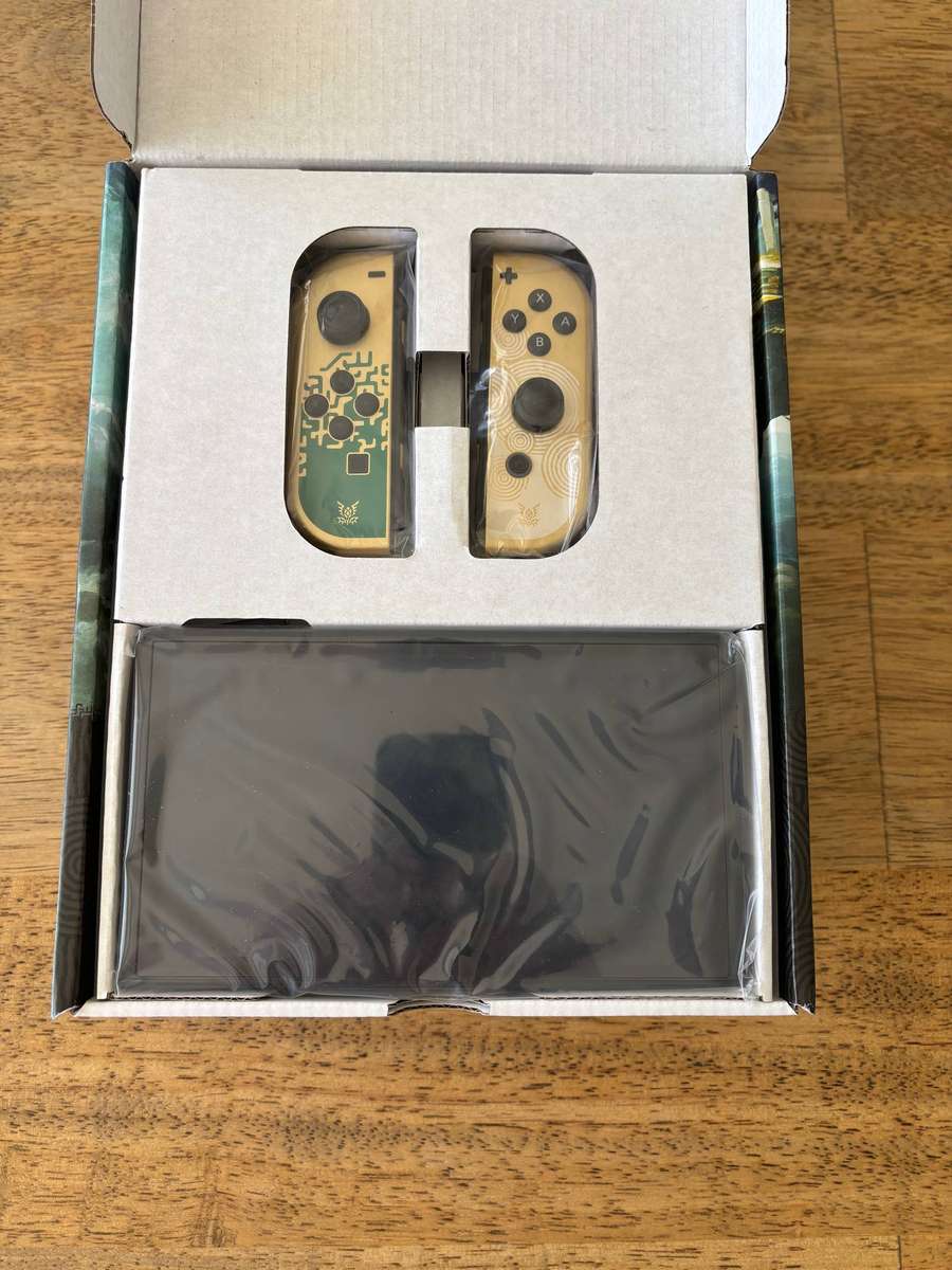 Nintendo Switch OLED: Zelda Tears Of The Kingdom Edition New!