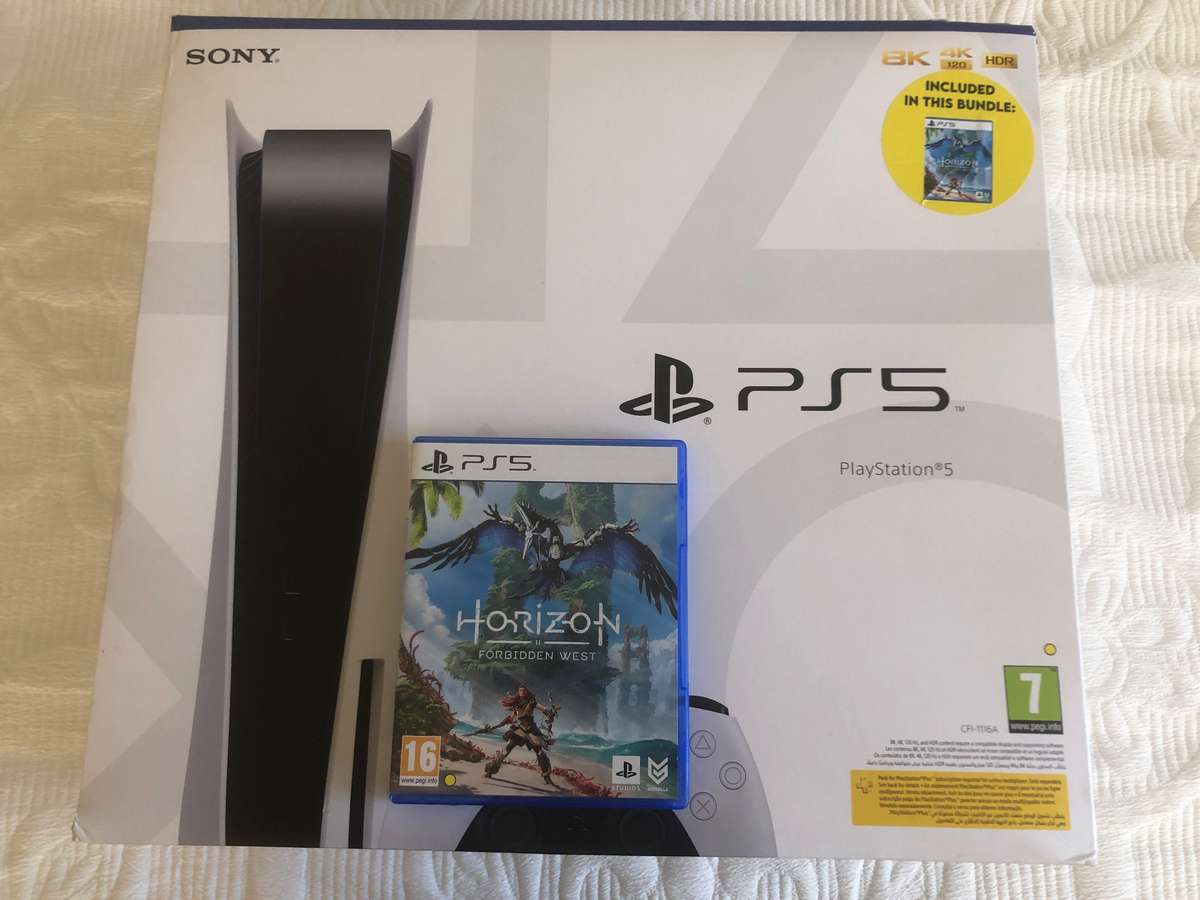 Playstation 5 Disc Edition Boxed With Horizon Forbidden West Great Condition!