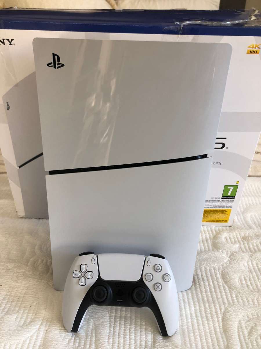 Playstation 5 Slim Disc Edition Boxed Like New!