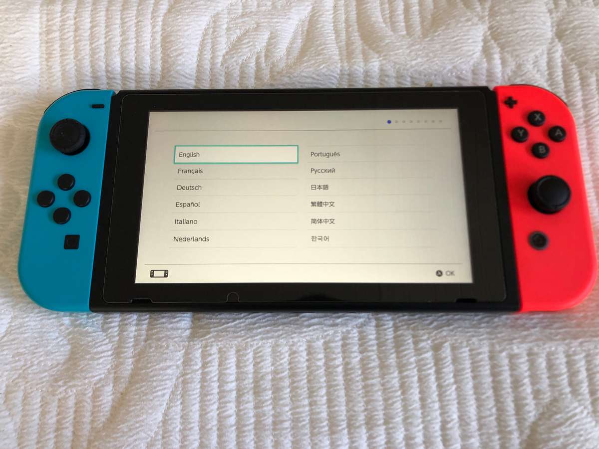 Nintendo Switch V2 Neon Blue/Neon Red Console Boxed Great Condition!