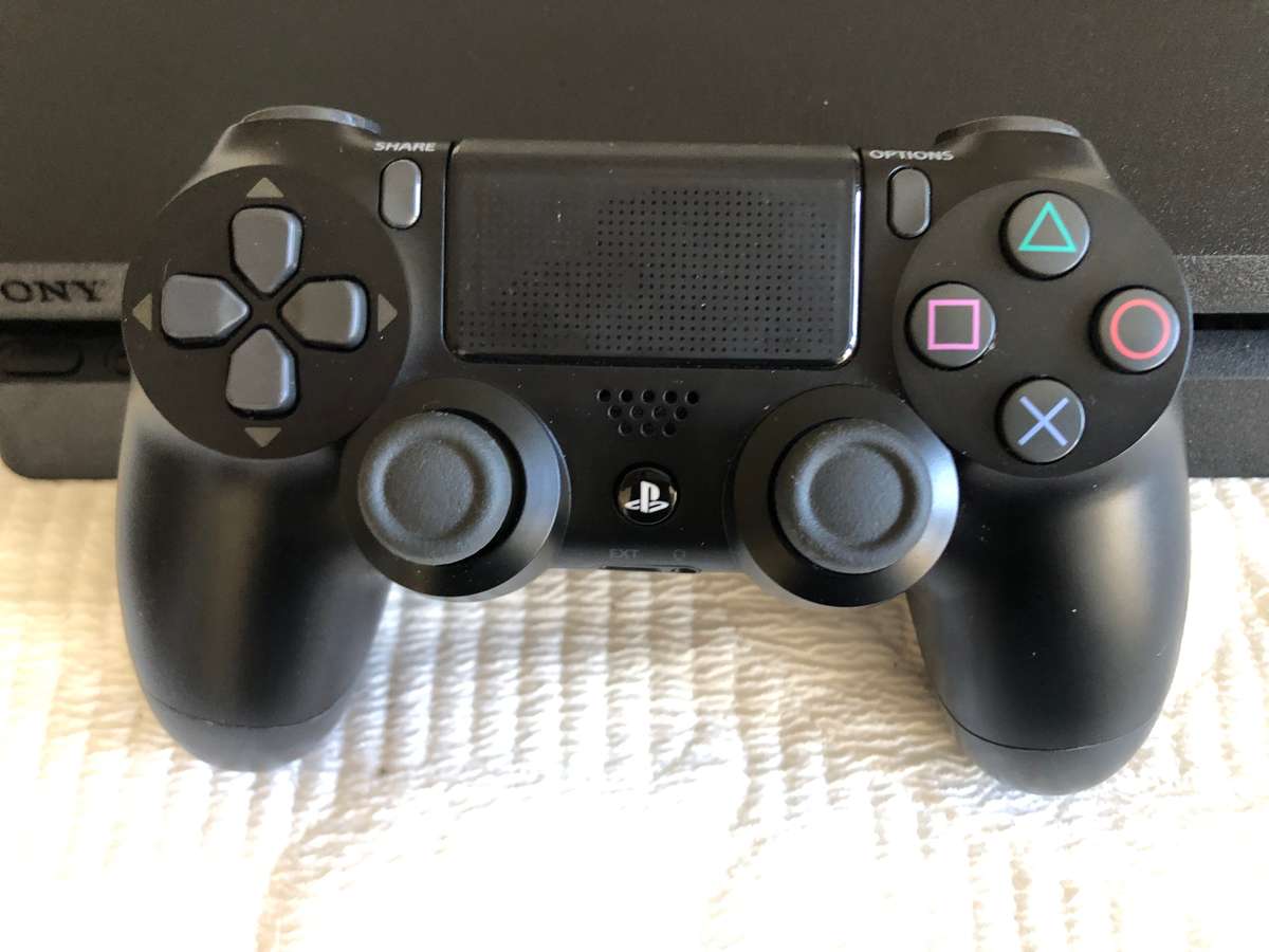 PS4 Slim 500GB With 2 Controllers & 2 Games Great Condition!