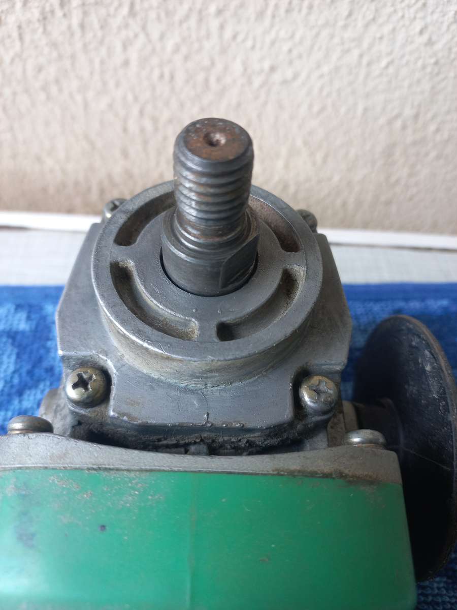 Polisher/Sander -  Hitachi SAT 180